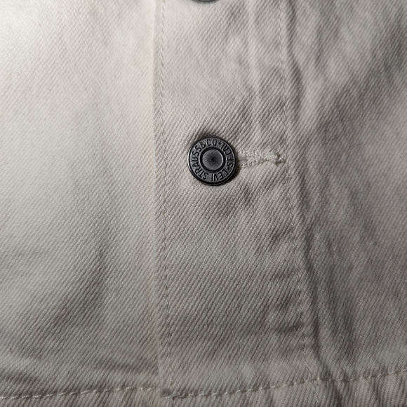 NEW-  Womens Levi's A-line Button Front Mini Skirt Today is the Day White - Picture 6 of 8